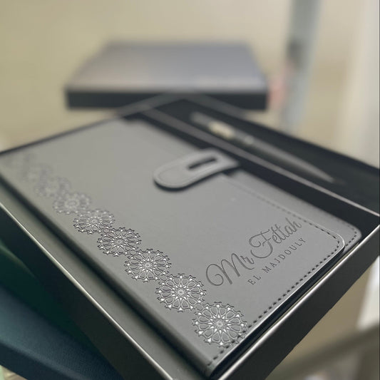 Coffret Carnet & Stylo Élégance Noire – Gravé au Nom | Gifts House