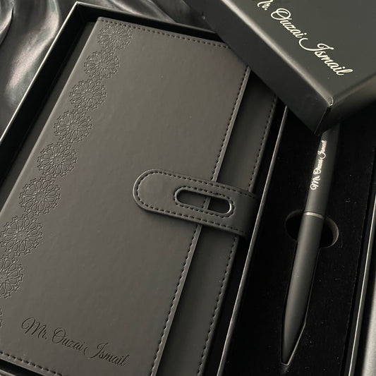 Coffret Carnet & Stylo Élégance Noire – Gravé au Nom | Gifts House