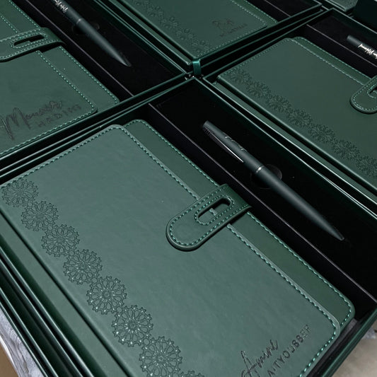 Coffret Carnet & Stylo Élégance Verte – Gravure du Nom, Cadeau Maroc
